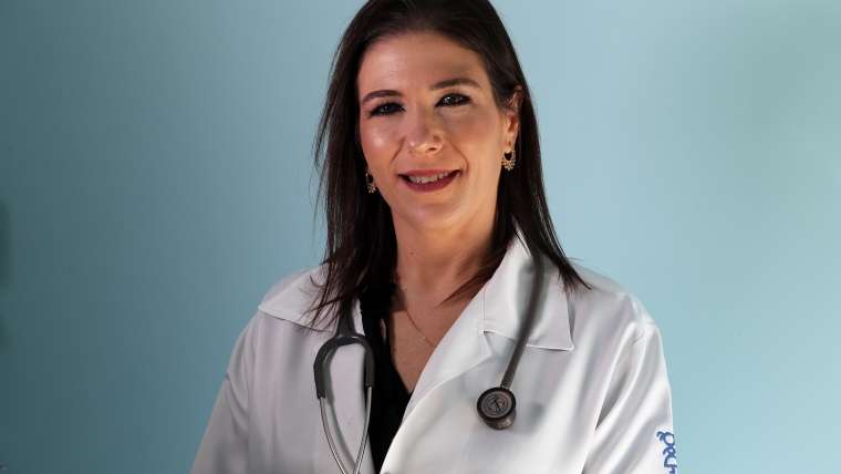 A Dra Sarah Shamay, pediatra da Clínica de Pediatria Toporovski: é importante procurar descobrir o agente que desencadeia os surtos de urticária